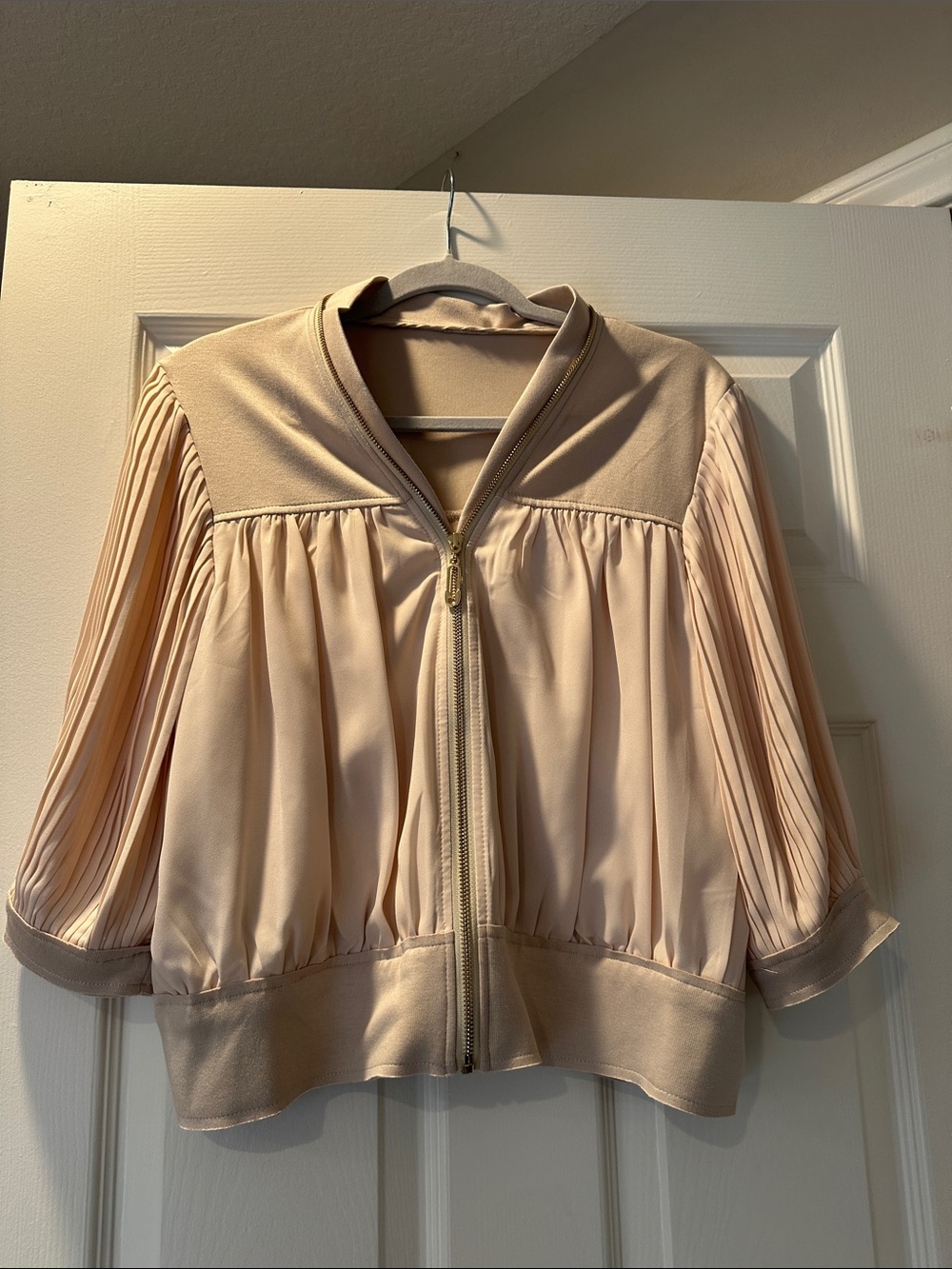 Pleated Cream Zip-Front Bomber Jacket - Lightweight Women's Hoodie